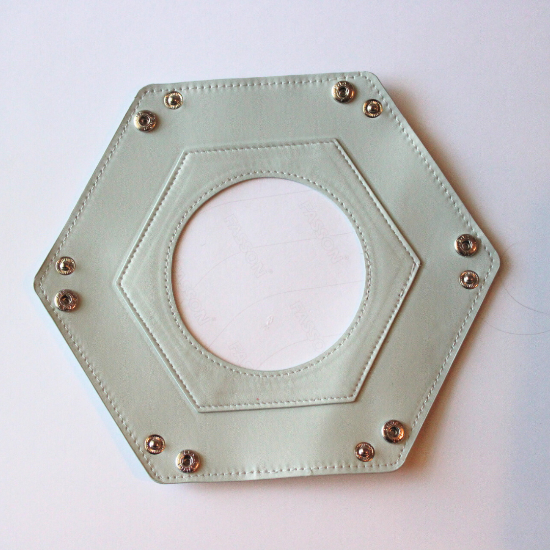 Self-Finishing Blue Hexagon Snap Tray