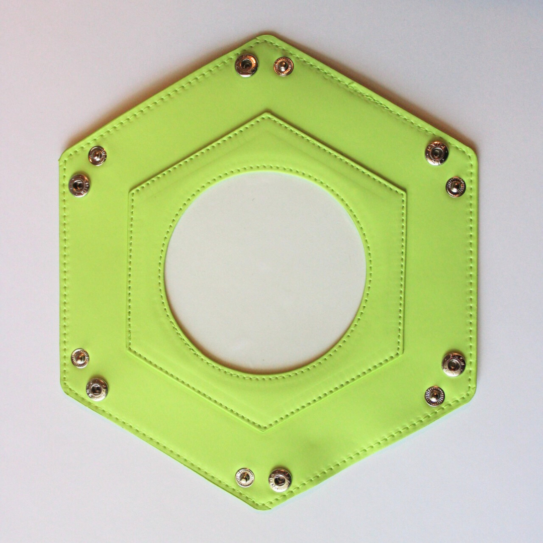 Self-Finishing Green Hexagon Snap Tray